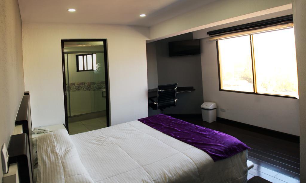 Apart Hotel Regina Cochabamba Room photo