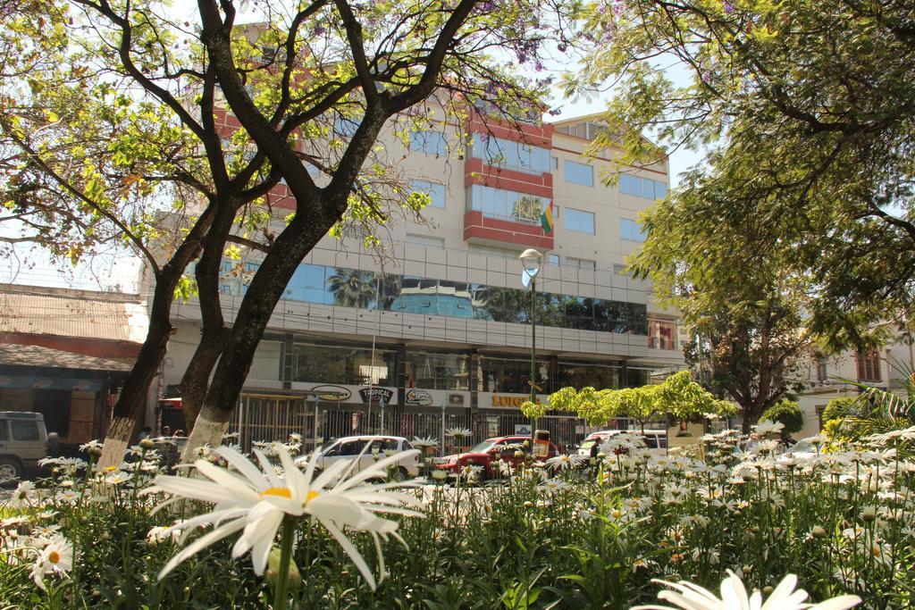 Apart Hotel Regina Cochabamba Exterior photo
